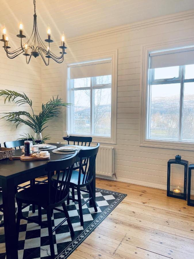 Day Dream Central Akureyri Three Bedroom Apt Buitenkant foto