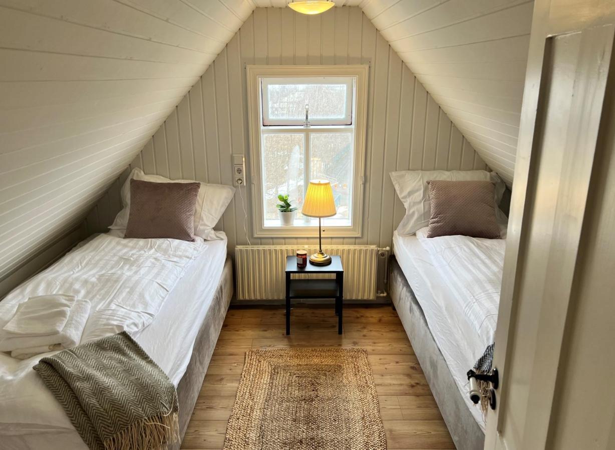 Day Dream Central Akureyri Three Bedroom Apt Buitenkant foto