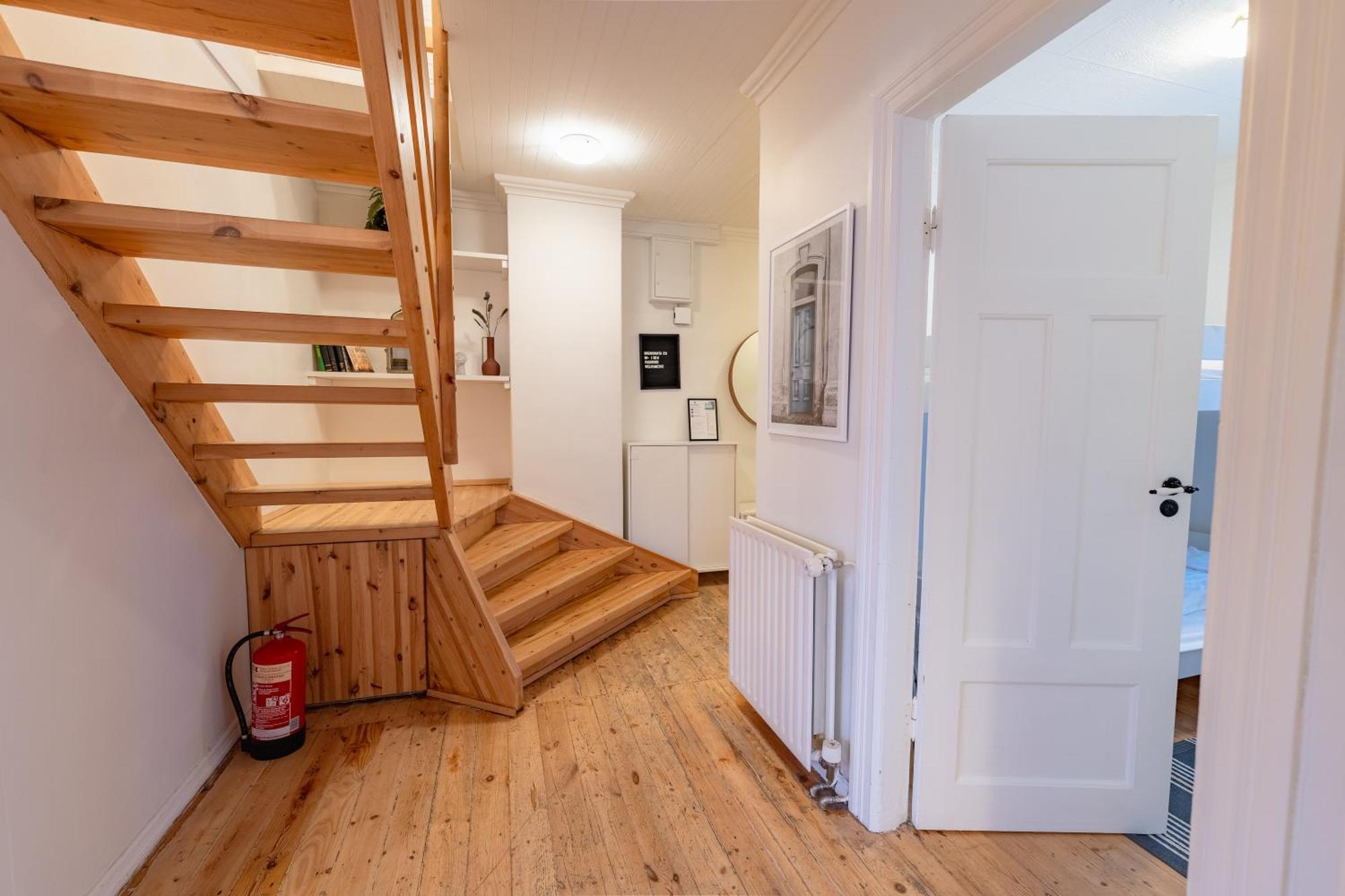 Day Dream Central Akureyri Three Bedroom Apt Buitenkant foto