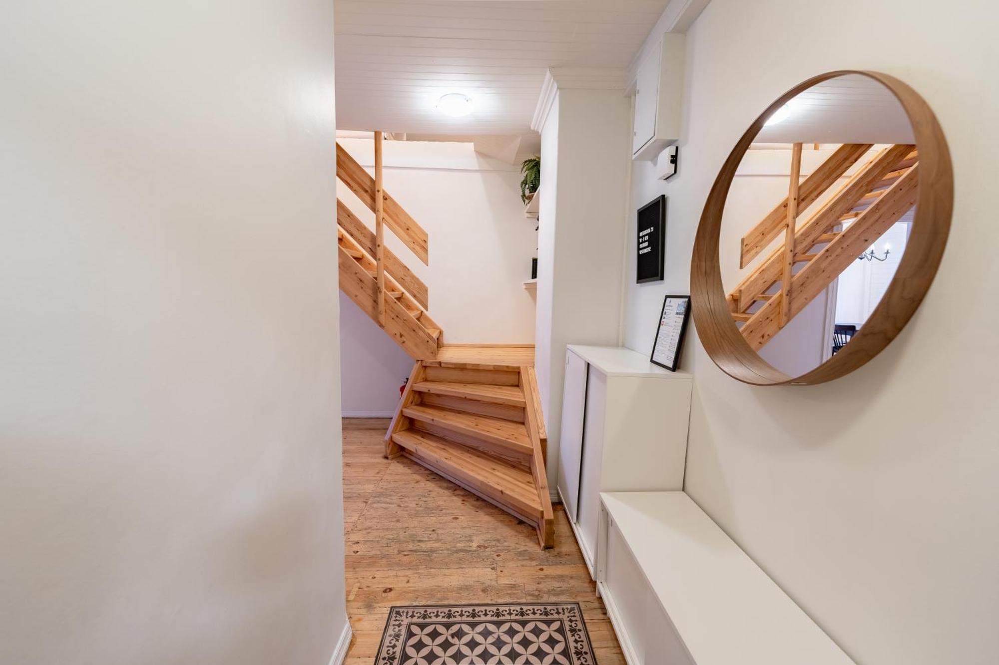 Day Dream Central Akureyri Three Bedroom Apt Buitenkant foto